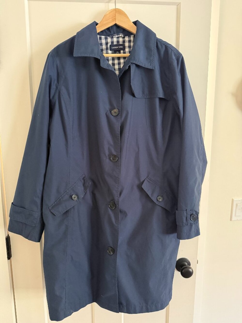 Lands End avy trench coat XL